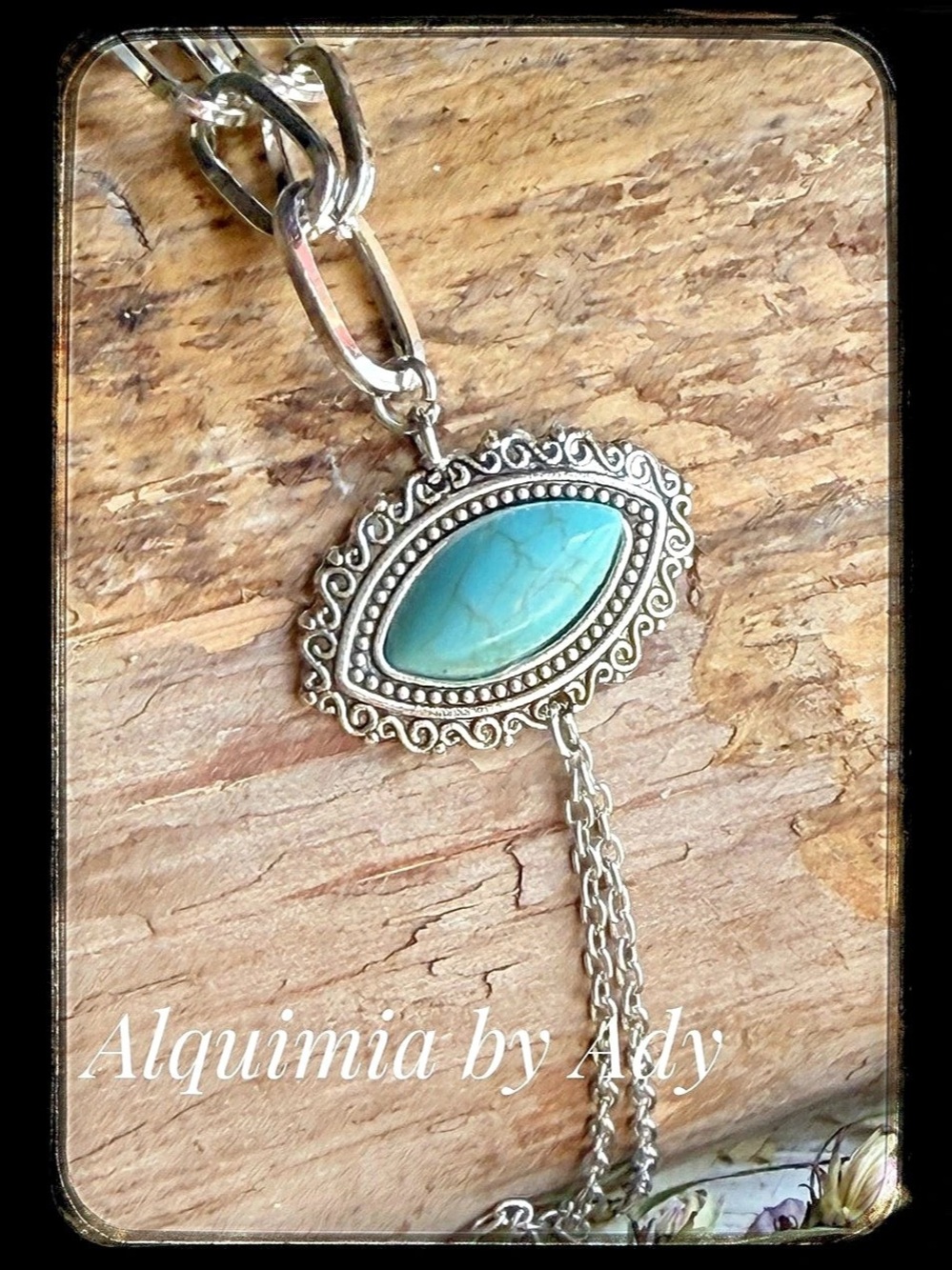 Turquoise Pendant Necklace + Vintage style + EYE